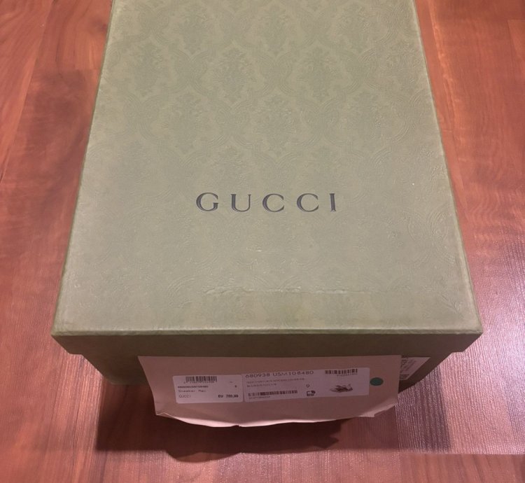 Gucci Technical Knit Run Sneakers