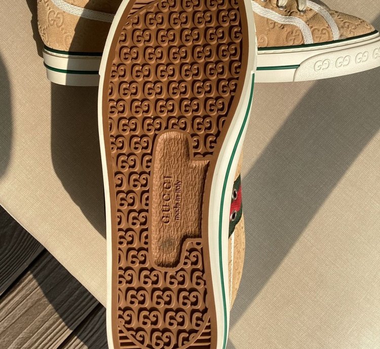 Gucci Tennis 1977 High Beige