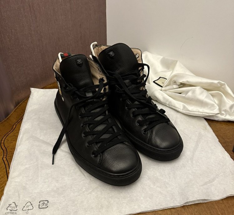 Gucci Tiger Sneakers