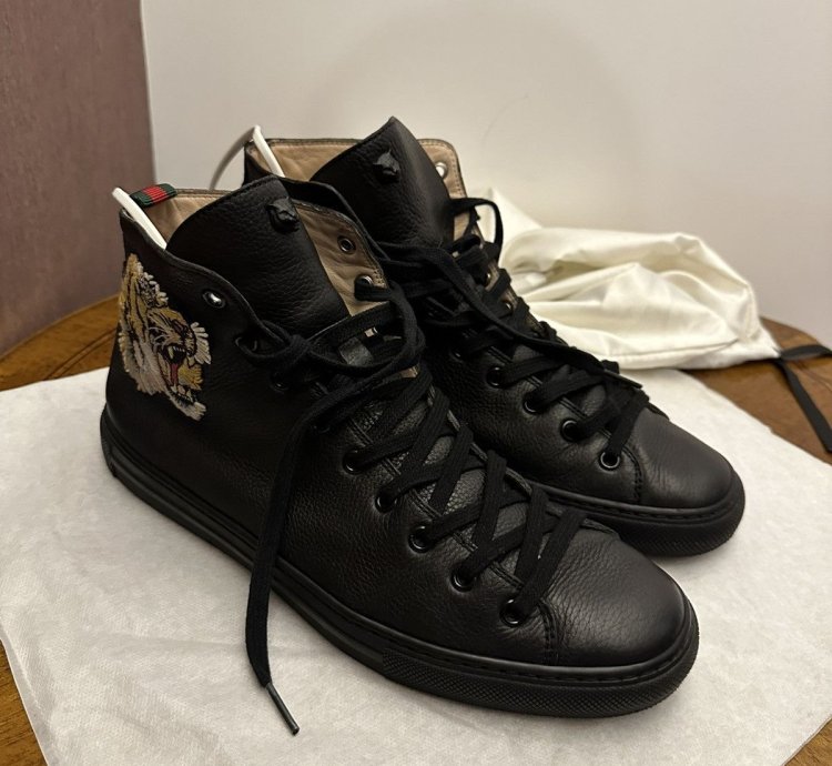 Gucci Tiger Sneakers