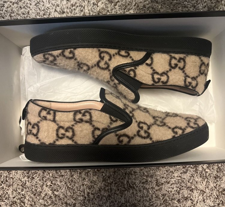 Gucci whool slip-on beige