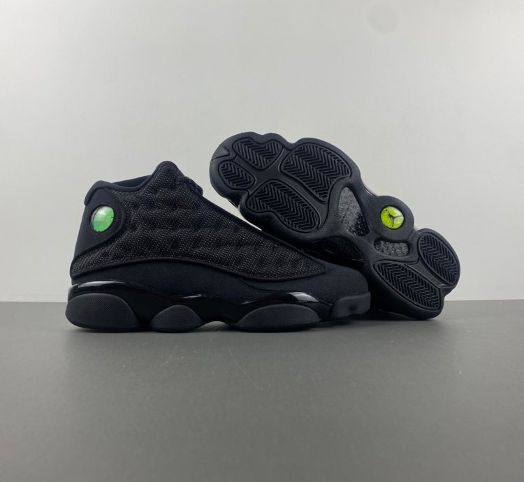 Air Jordan 13 Retro Black Cat