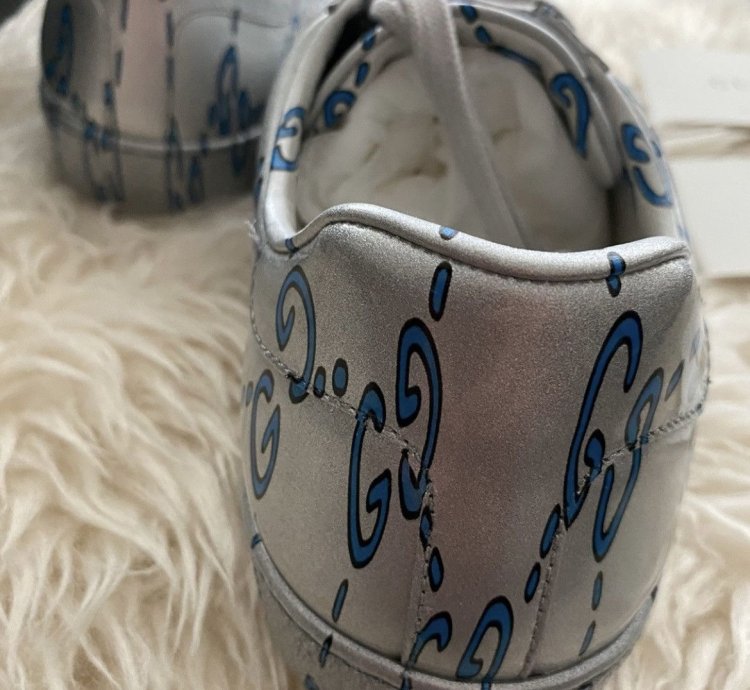 Limited Edition Brand New Runway ACE GG Logo Leather Sneaker