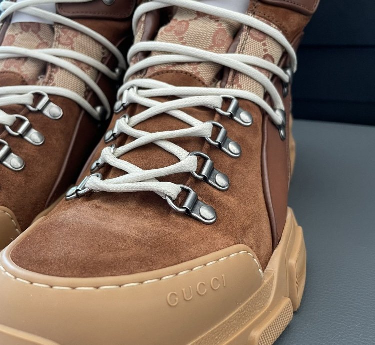 Limited Edition Rare Brand NEW Runway Track Leather Boots