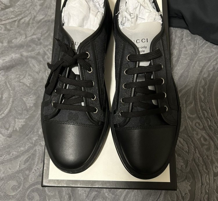 Low top Gucci Sneaker