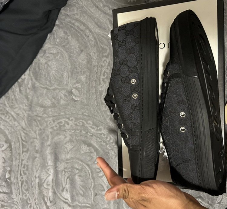 Low top Gucci Sneaker