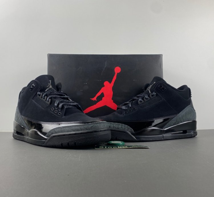Air Jordan 3 Retro 2025 Black Cat