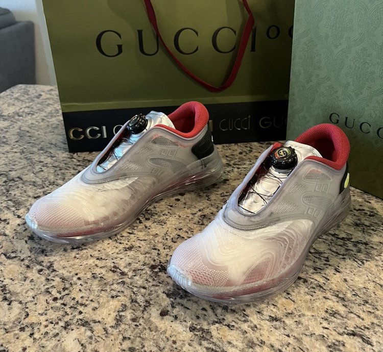 Men Gucci Ultrapace Sneakers