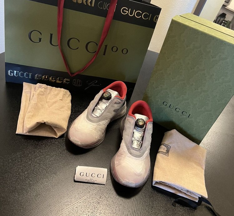 Men Gucci Ultrapace Sneakers