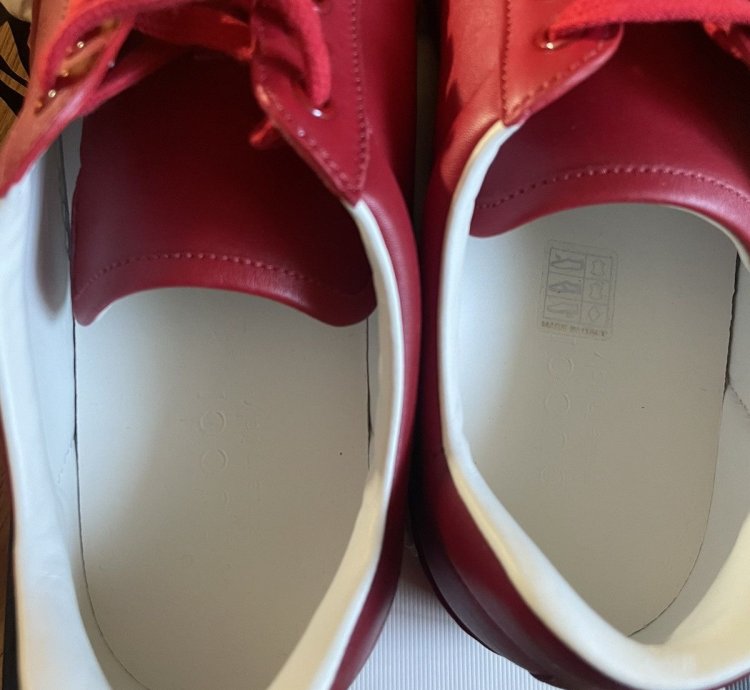 MENS GUCCI ACE SNEAKERS