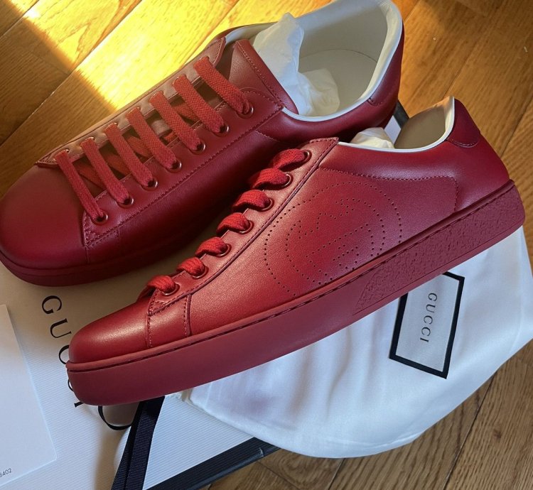 MENS GUCCI ACE SNEAKERS