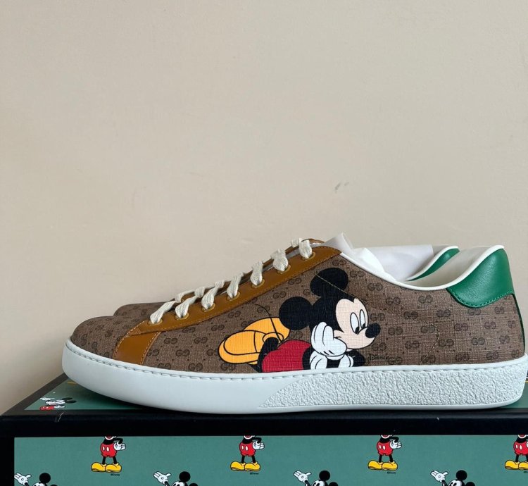 Mickey Mouse Low Top Sneakers in Brown Multicolor