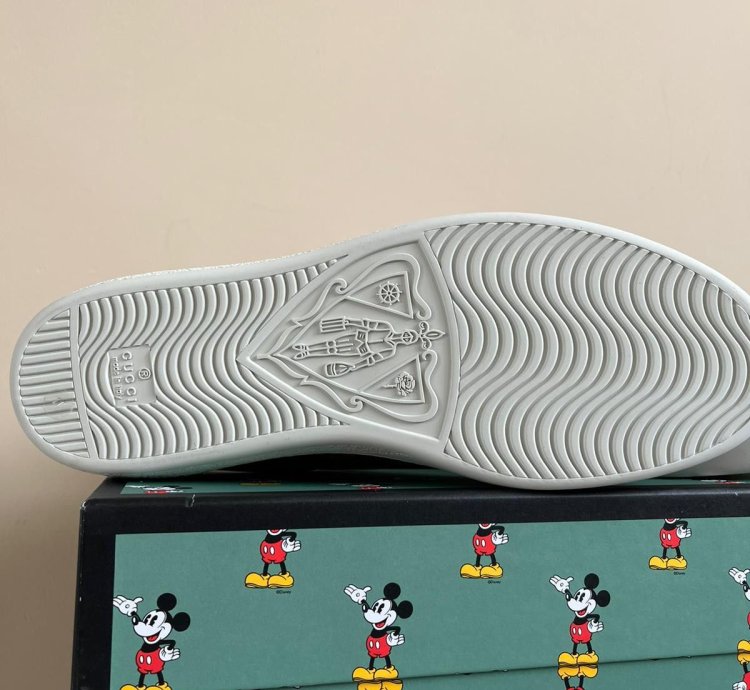 Mickey Mouse Low Top Sneakers in Brown Multicolor