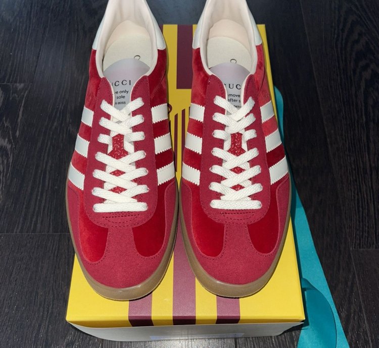 NEW - Gucci Adidas Gazelle Red Velvet US11