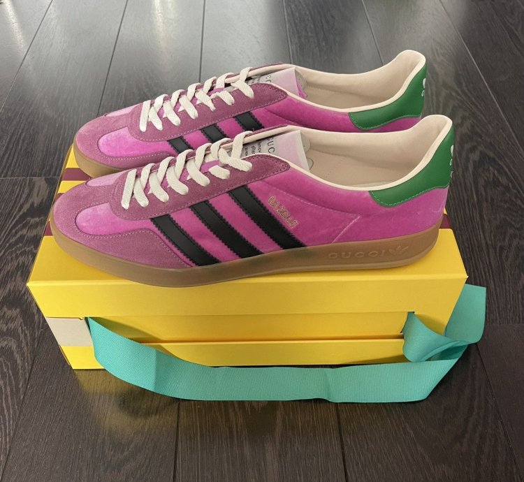 NEW - Gucci Adidas Gazelle Suede Pink