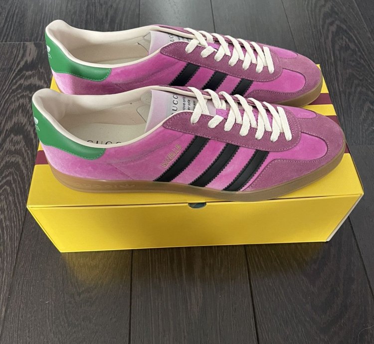 NEW - Gucci Adidas Gazelle Suede Pink