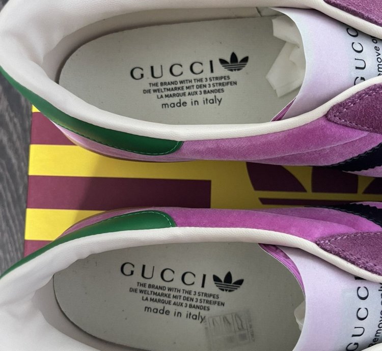 NEW - Gucci Adidas Gazelle Suede Pink