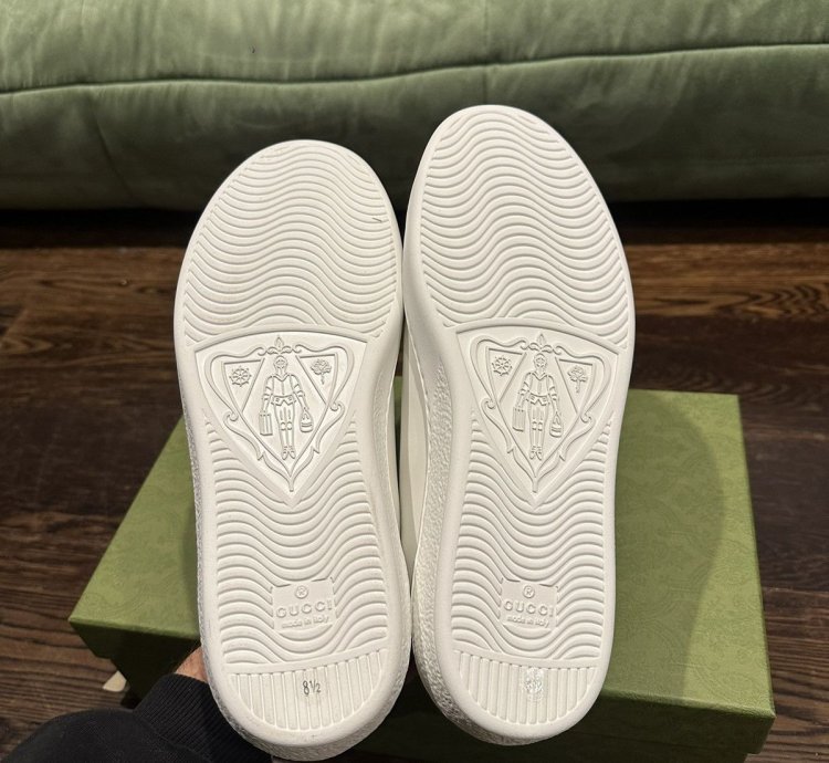 New ace grey trim
