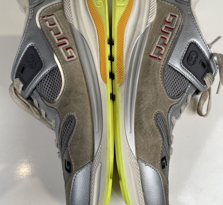 New Auth Gucci Ultrapace Sneaker Silver Metallic Men US 10