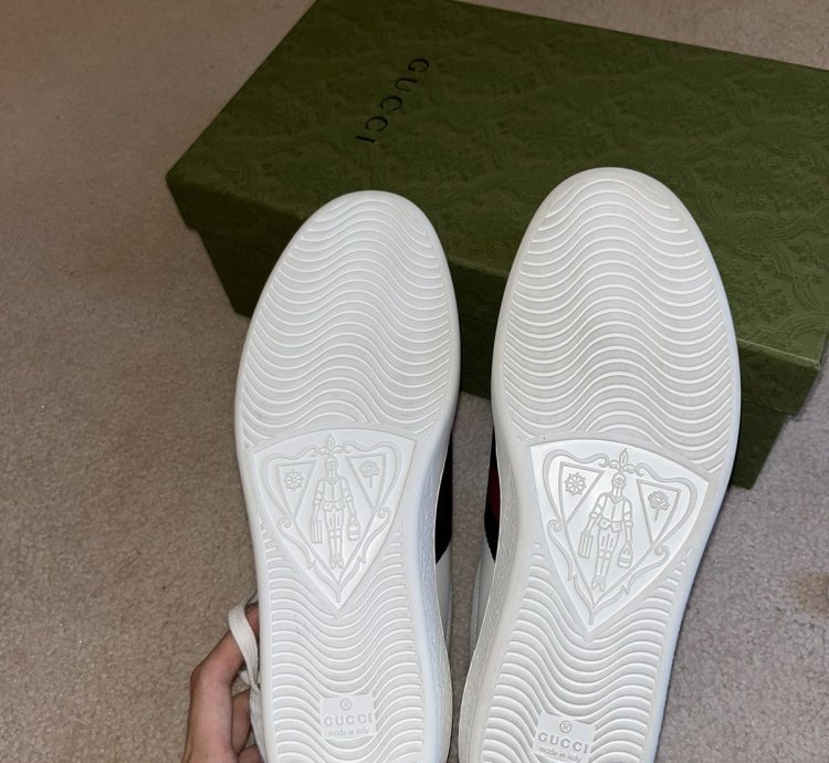 NEW Gucci Ace Leather Sneakers