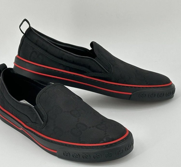 new Gucci Men Sneakers SIze-UK-12 5 US-13 5 EU-46 5