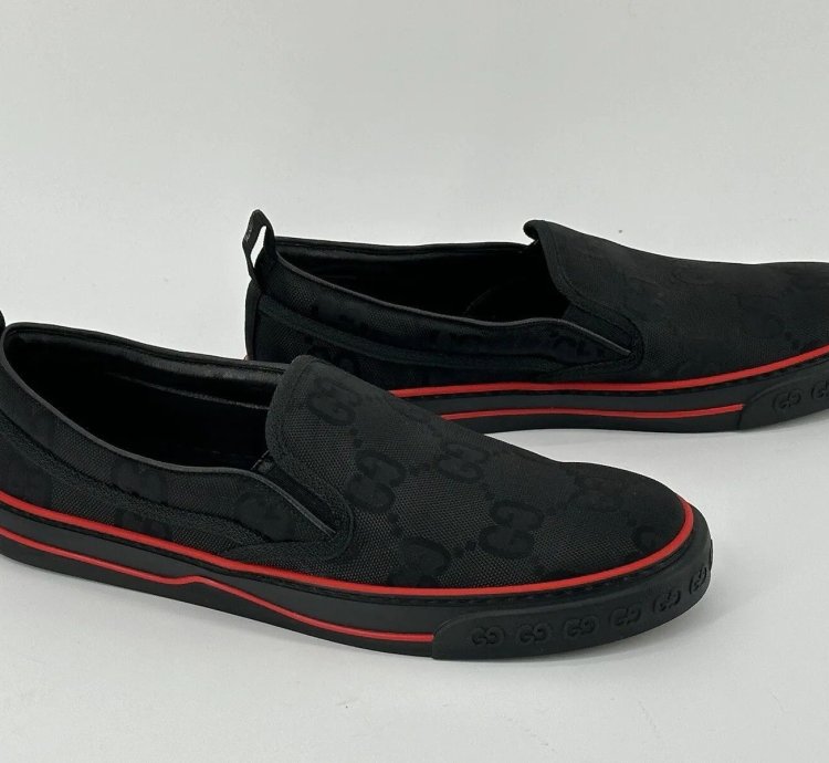 new Gucci Men Sneakers SIze-UK-12 5 US-13 5 EU-46 5