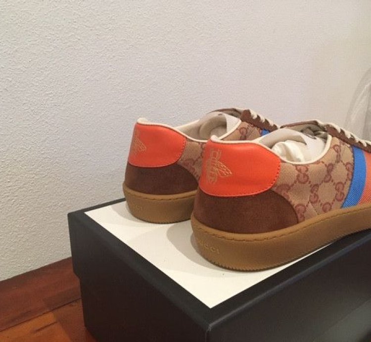 New Gucci SS19 G74 sneakers sz 9 US 10