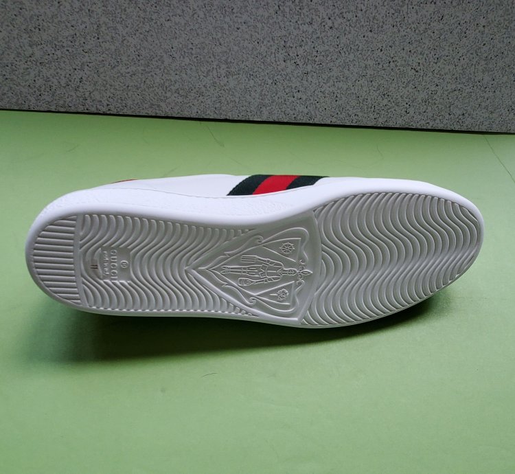NIB Gucci Men Ace Gucciband sneakers- 11 US11 5- 12