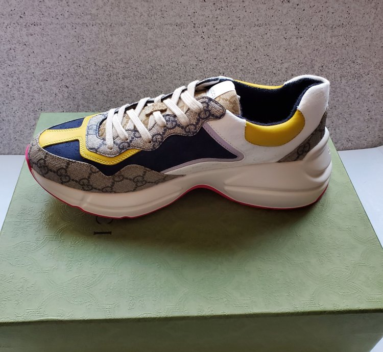 NIB Gucci Men Rhyton GG sneakers- 10 US 11