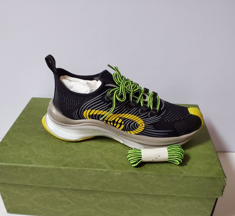NIB Gucci Run technical knit fabric sneakers 9 US 10