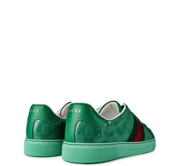 o1g2r1mq0424 Trainers in Multicolor
