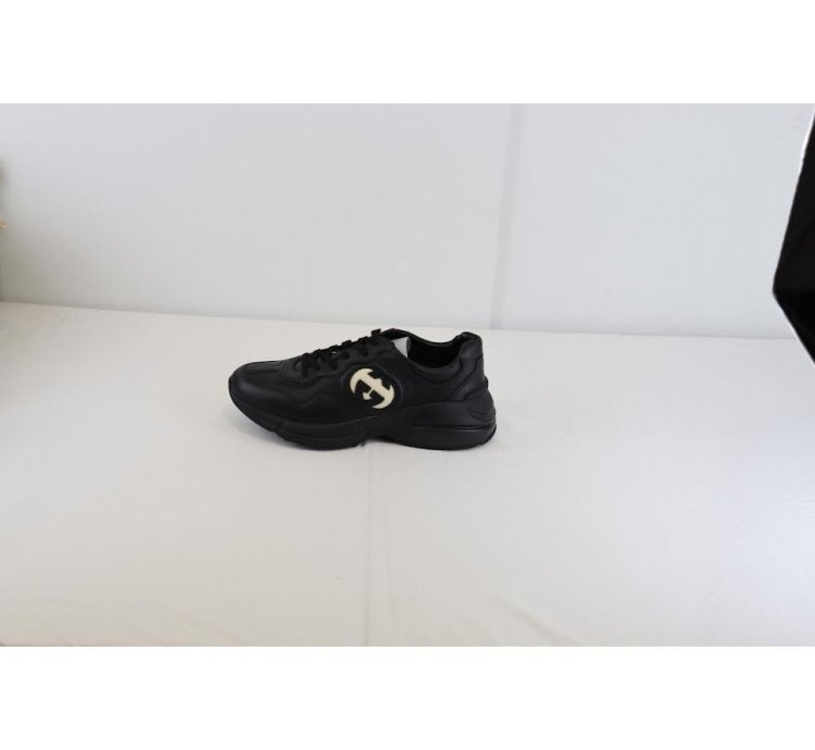 o1rshd1 Rython Sneakers in Black White