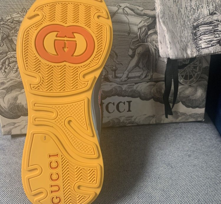 RARE Gucci Ultrapace Sneaker - Size 8 US 8 5-9