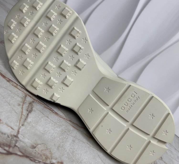 Rhyton Sneaker Printed Donald Duck Beige Leather