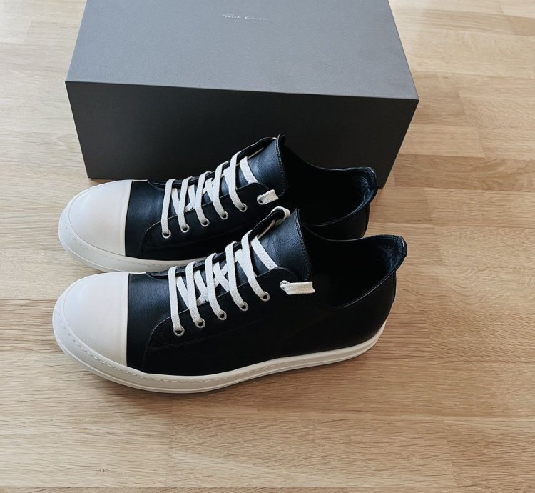 Rick Owens Ramone Sneakers (Low Top)