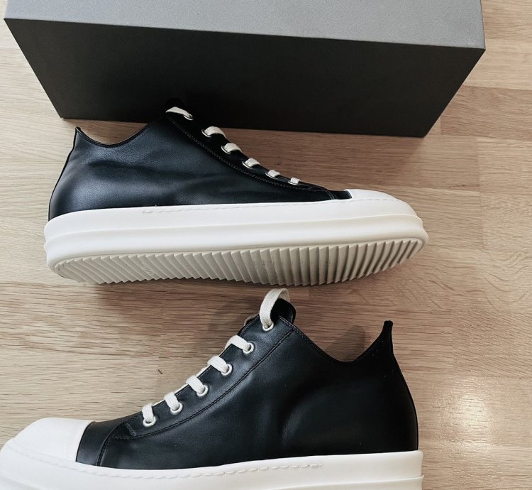 Rick Owens Ramone Sneakers (Low Top)