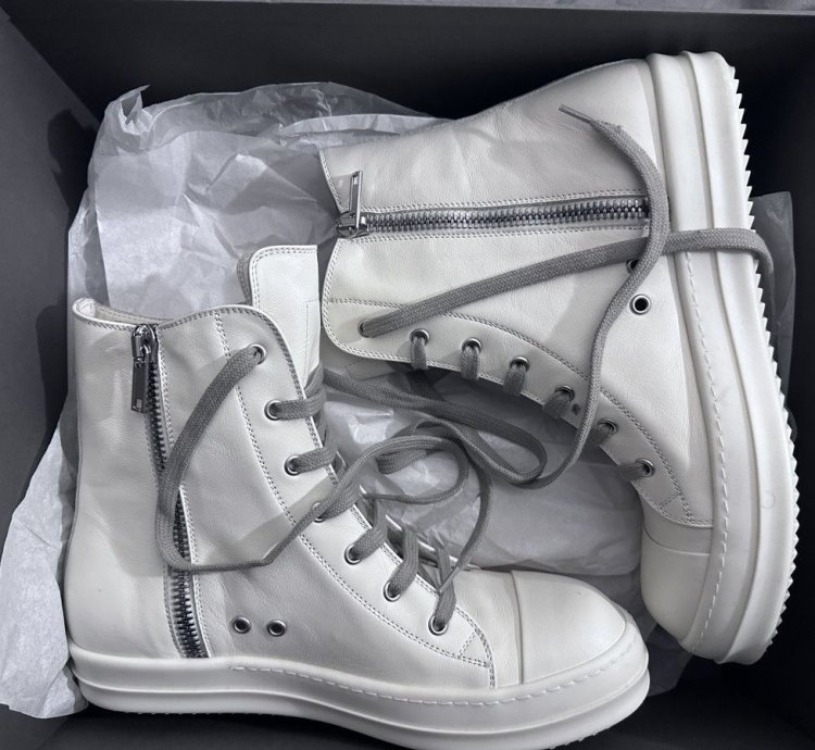 Rick Owens Ramones in Milk
