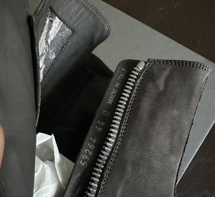 Rick Owens Ramons Dark Dust Milk