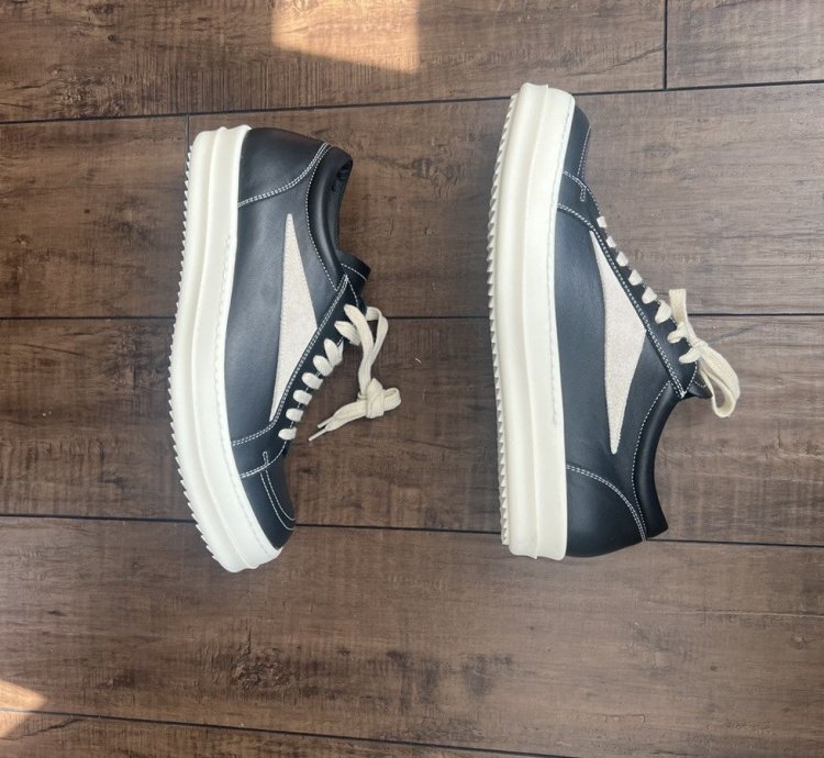 Rick Owens Vintage Sneakers in Black Milk