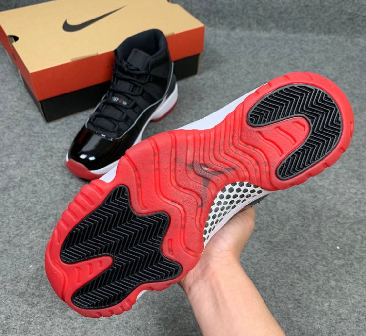 Nike Air Jordan 11 Retro Playoffs Bred (2019)