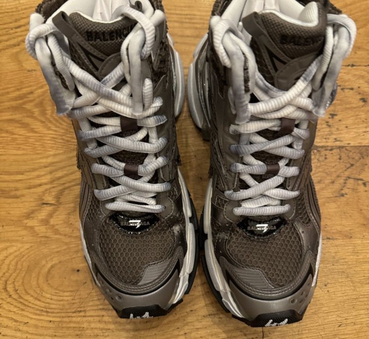 Runner High Tops