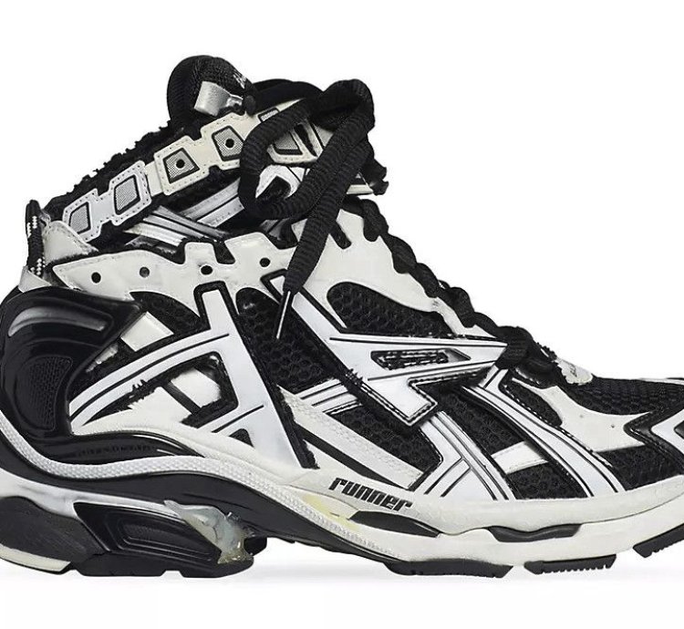 Runner Sneaker High Black White