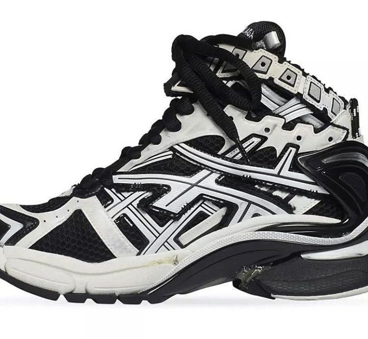 Runner Sneaker High Black White