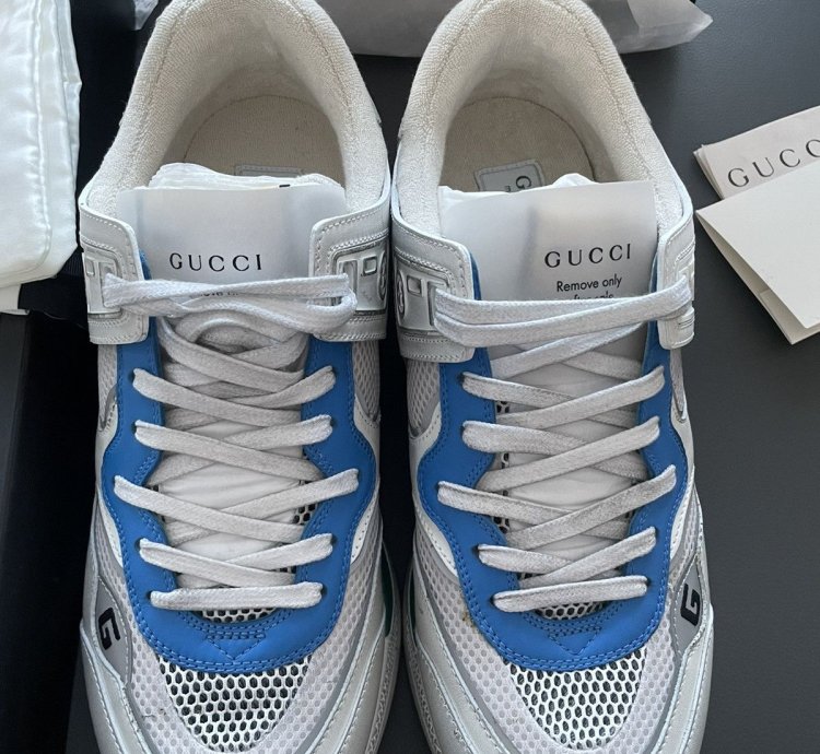 Runway Limited Edition Gucci Logo Sneakers Limited Edition