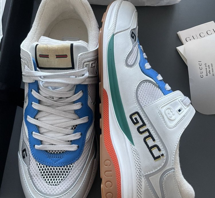 Runway Limited Edition Gucci Logo Sneakers Limited Edition