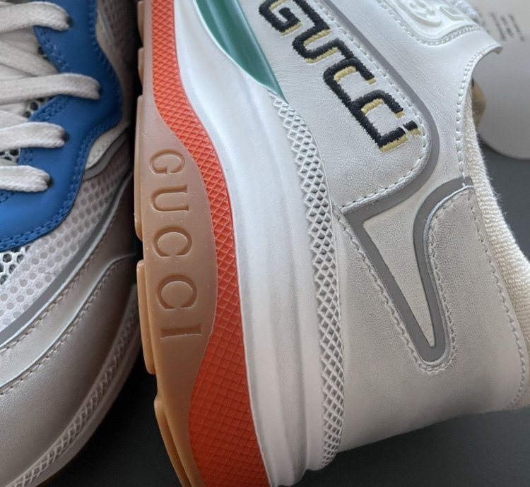 Runway Limited Edition Gucci Logo Sneakers Limited Edition