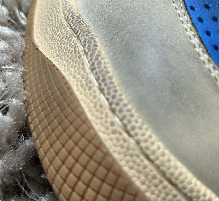 Screener Sneaker BRAND NEW Tan Blue Orange SIZE UK 12 US 13