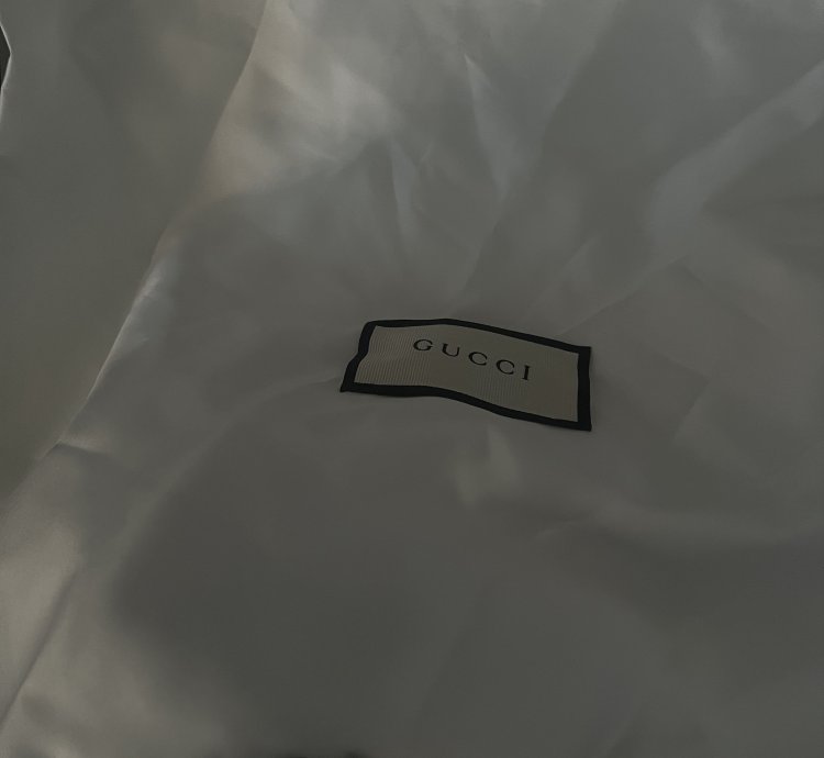 SEND OFFERS Gucci Flashtrek SEGA Green Removable Crystals