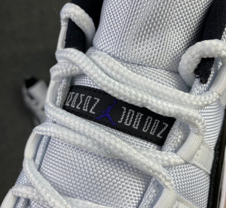 Nike Air Jordan 11 Retro Low Concord