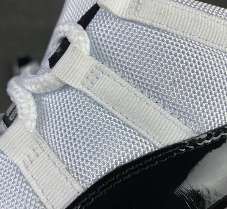 Nike Air Jordan 11 Retro Low Concord